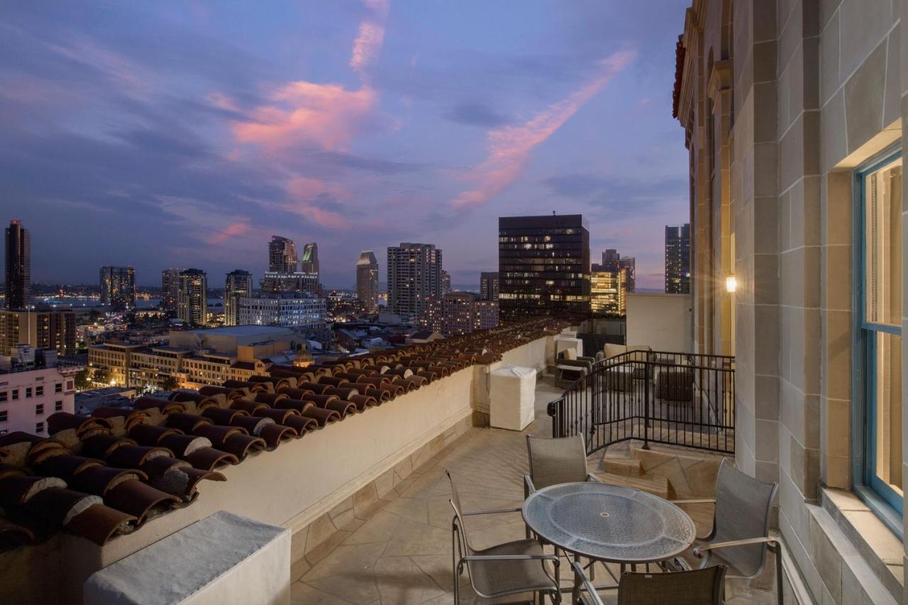 Courtyard By Marriott San Diego Downtown Exterior foto