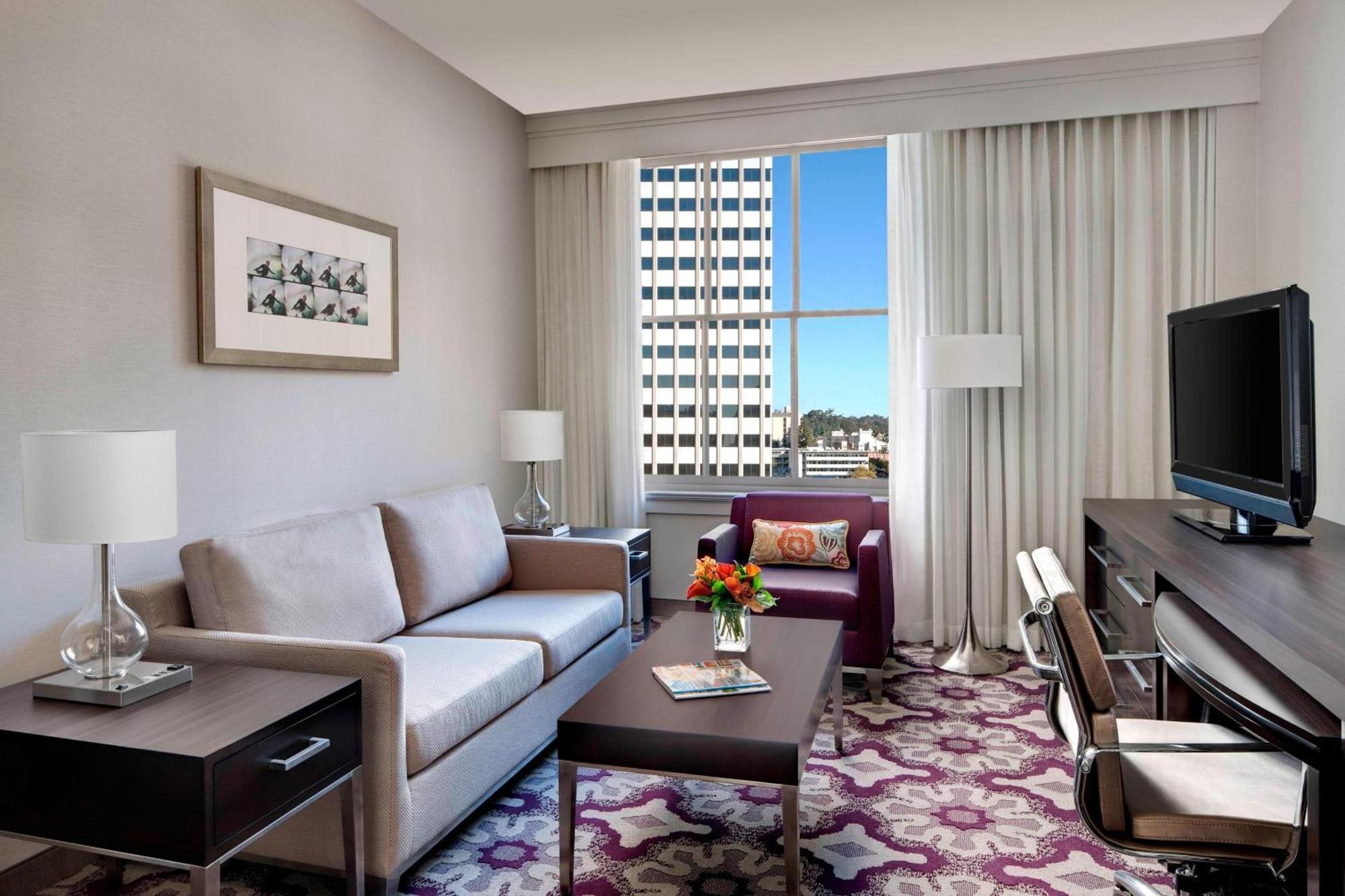 Courtyard By Marriott San Diego Downtown Exterior foto